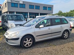 Bild des Angebotes Peugeot 307 Break/ SW Premium 7 Sitzer