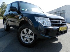 Bild des Angebotes Mitsubishi Pajero 3,2 DI-D*Klima*4WD-L*AHK*Alu*