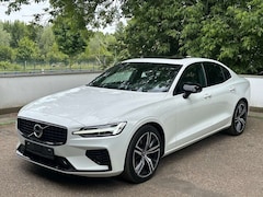 Bild des Angebotes Volvo S60 T8 Plug-In AWD R Design *Pano*Head-Up**VOLL*
