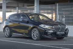 Bild des Angebotes BMW 120 i Lim. Aut.*M Sport*KAM*PANO*LRH*AppleCarPlay