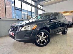 Bild des Angebotes Volvo XC60 Summum AWD Diesel+LEDER+KAMERA+PANO+XENON