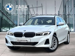 Bild des Angebotes BMW 318 i Touring DAB RFK Komfortzg. Tempomat Shz