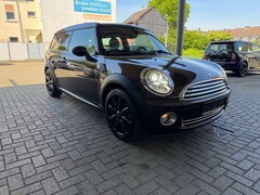 Bild des Angebotes MINI Cooper Clubman Cooper, Leder, SHZ, Panorama, Alufelgen, gepflegt.