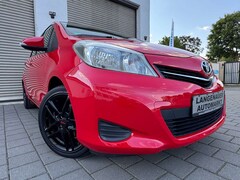 Bild des Angebotes Toyota Yaris Yaris  5-Türer 1.33 VVT-i Club-Aus 1.Hand"R-Kamara