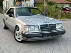 Bild des Angebotes Mercedes-Benz CE 300 Coupe AUTOMATIK+17"MONOBLOCK+LEDER+KLIMA