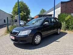Skoda Octavia 1.4 TSI Elegance Combi PDC AHK KLIMA