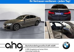 Bild des Angebotes BMW 545 e xDrive M Sport AHK Glasdach H&K
