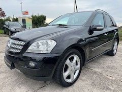Bild des Angebotes Mercedes-Benz ML 320 CDI 4 MATIC*NAVI*HK*STANDHEIZUNG*