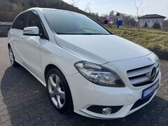 Bild des Angebotes Mercedes-Benz B 180 -Teilleder-Scheckheft-1 Hand-Tüv/Au neu-