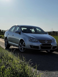 Bild des Angebotes VW Jetta 1.6 TDI DPF Freestyle