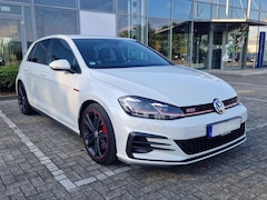 VW Golf GTI Golf VII GTI 2.0 TSI DSG Performance/ /ACC/ Digital-Cockpit/ HiFi Audio system