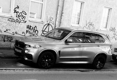 Bild des Angebotes BMW X5 M BMW X5 M50 d F15 20“ 381PS Sportautomatik