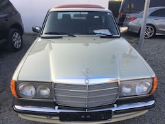 Bild des Angebotes Mercedes-Benz 230 E