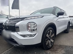 Bild des Angebotes Mitsubishi Outlander Select 4WD Dienstwagen!