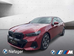 Bild des Angebotes BMW i5 eDrive40 SHZ B&W 360° AHK Shadow Line Komfort