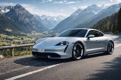 Bild des Angebotes Porsche Taycan Turbo | HUD | Service NEU | Bose | Keyless | 195k€