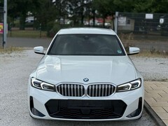 Bild des Angebotes BMW 320 d xDrive M Sport HUD Memory RFK AdapLED ACC