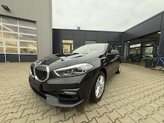 Bild des Angebotes BMW 118 i Sport Line Steptronic