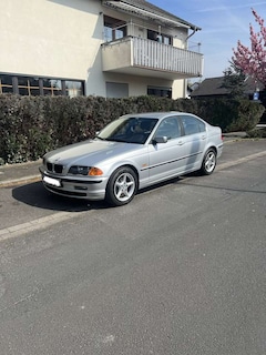 BMW 320 320i