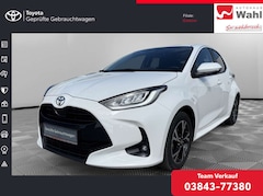 Bild des Angebotes Toyota Yaris 1.5 Hybrid Team Deutschland