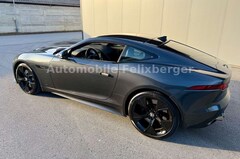Bild des Angebotes Jaguar F-Type P450 AWD 75 Jahre Edition Pano Black 20"
