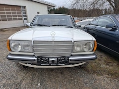 Bild des Angebotes Mercedes-Benz Baureihe 123 E 200, W123, H Zulassung