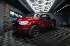 Bild des Angebotes Dodge RAM 5.7 V8 HEMI 4x4 OFFROAD Night LARAMIE 19%