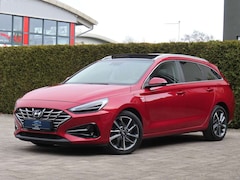 Bild des Angebotes Hyundai i30 CW Prime Mild-Hybrid *Aut./Panorama/Leder*