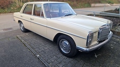 Mercedes-Benz W 114/115 Strich-Acht 220 D H Kennzeichen