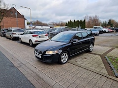Bild des Angebotes Volvo V50 Kombi D2 Business Edition*2.Hand*PDC*Temp*BC