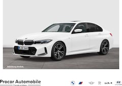 Bild des Angebotes BMW 320 i Limo. M Sport HuD+Pano+Hifi+LED+Alarm+KZG+ACC+Du