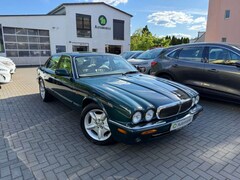 Bild des Angebotes Jaguar XJ Executive 4.0*KLIMAA.*SHZ*LEDER*TÜV 01/2027
