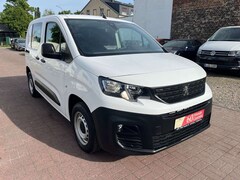 Bild des Angebotes Peugeot Partner Premium L1+NAVI+TEMPOMAT+AHK+SITZH+++