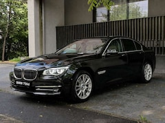 Bild des Angebotes BMW 750 d xDrive°SoftClose°HUD°360Cam°FondDVD°LED