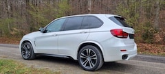 Bild des Angebotes BMW X5 M M50d Sport-Aut.