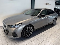 Bild des Angebotes BMW 540 d xDrive M Sport H-Up 360° B&W Assist