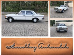 Bild des Angebotes Mercedes-Benz 230 W123 Sanders Automat ABS AirBag SSD Velours