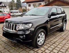 Bild des Angebotes Jeep Grand Cherokee 3.0 CRD Overland Pano/8fach Bereift