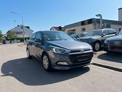 Bild des Angebotes Hyundai i20 Classic 1.2 i Winterpaket Klima 1. Hand
