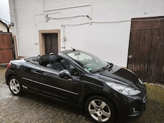 Peugeot 207 Cabrio 1.6 benzin EZ 2014.Sehr Geflecht