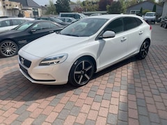 Bild des Angebotes Volvo V40 T2 Momentum NAVI, Shz, Kamera