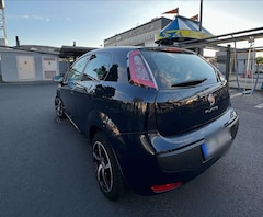 Bild des Angebotes Fiat Punto .