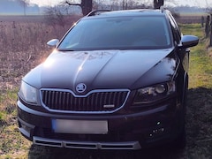 Bild des Angebotes Skoda Octavia Octavia III Combi Diesel Combi 2.0 TDI (Green tec) 4x4 DSG Scout