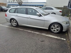 Bild des Angebotes BMW 320 320d DPF Touring Aut. Edition Exclusive