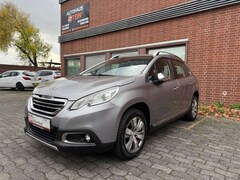 Bild des Angebotes Peugeot 2008 Allure *NAVI*AHK*T.LEDER*PDC*TOUCH*SHZ*