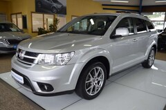 Bild des Angebotes Fiat Freemont Lounge AWD AUTOMATIK / NAVI / LEDER