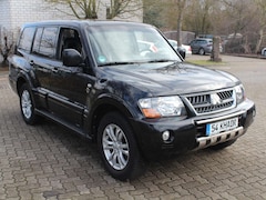 Mitsubishi Pajero 3.2 DI-D Elegance 7 Sitzer