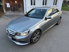 Bild des Angebotes Mercedes-Benz E 200 Avantgarde BlueTec*AUTO*NAVI*LED*PDC*