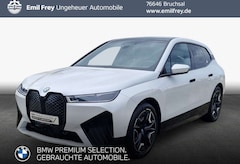 Bild des Angebotes BMW iX xDrive40, AHK, PanoramaGlasdach, SHZ