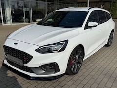 Bild des Angebotes Ford Focus Turnier ST LED/KeyLess/Navi/Winter/B&O/APP
